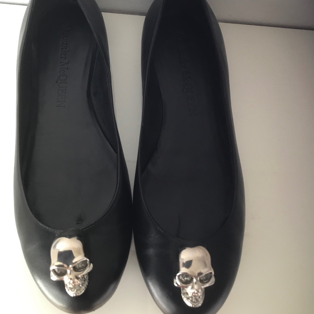 Black Leather Alexander McQueen Skull Ballet Flats